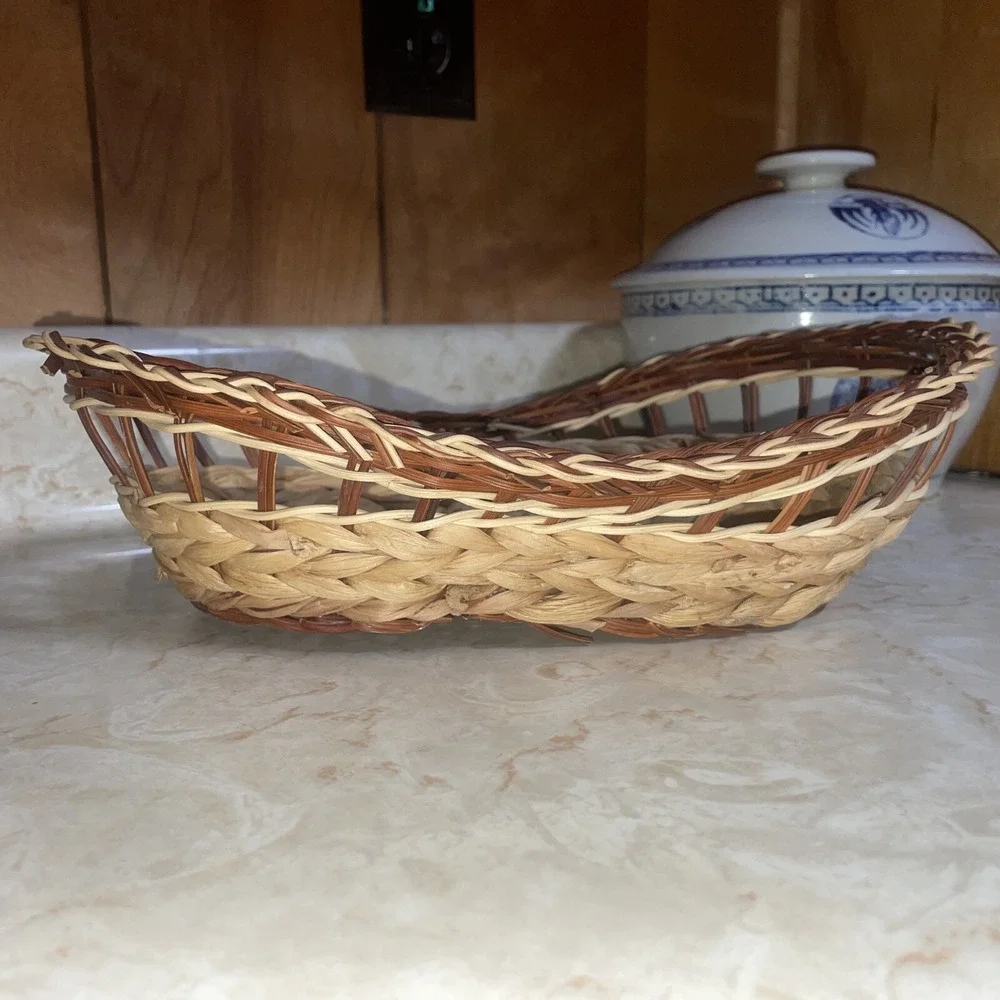Vintage Wicker Basket Elliptical‎ Shaped 12x 8
